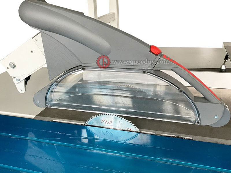 phan-chup-cua-ban-truot-2-luoi-nghieng-45-do-cong-nghe-moi-nhat-hien-nay2