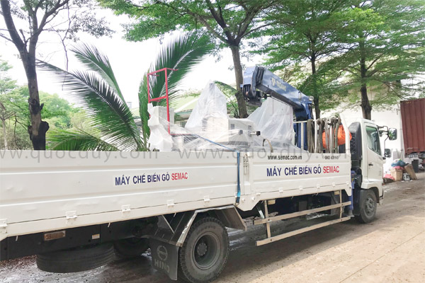 Máy khoan 2 chiều bàn giao tại công ty khách hàng