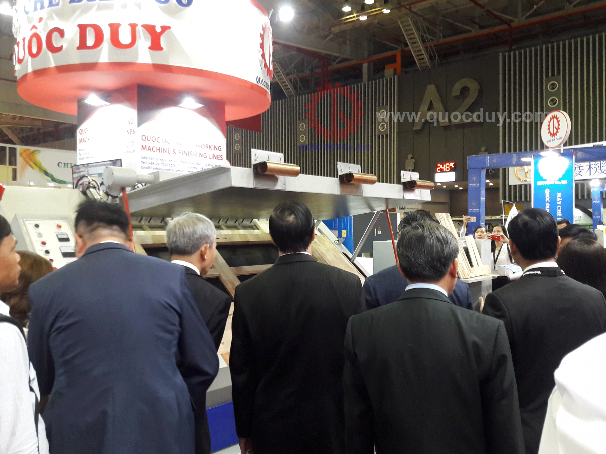 hinh-trong-trien-lam-4